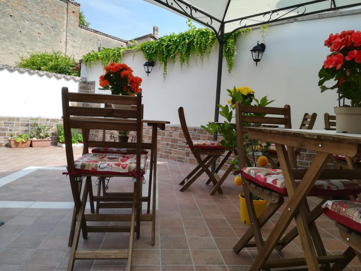 B&B La Terrazza Mantova Bagian luar foto